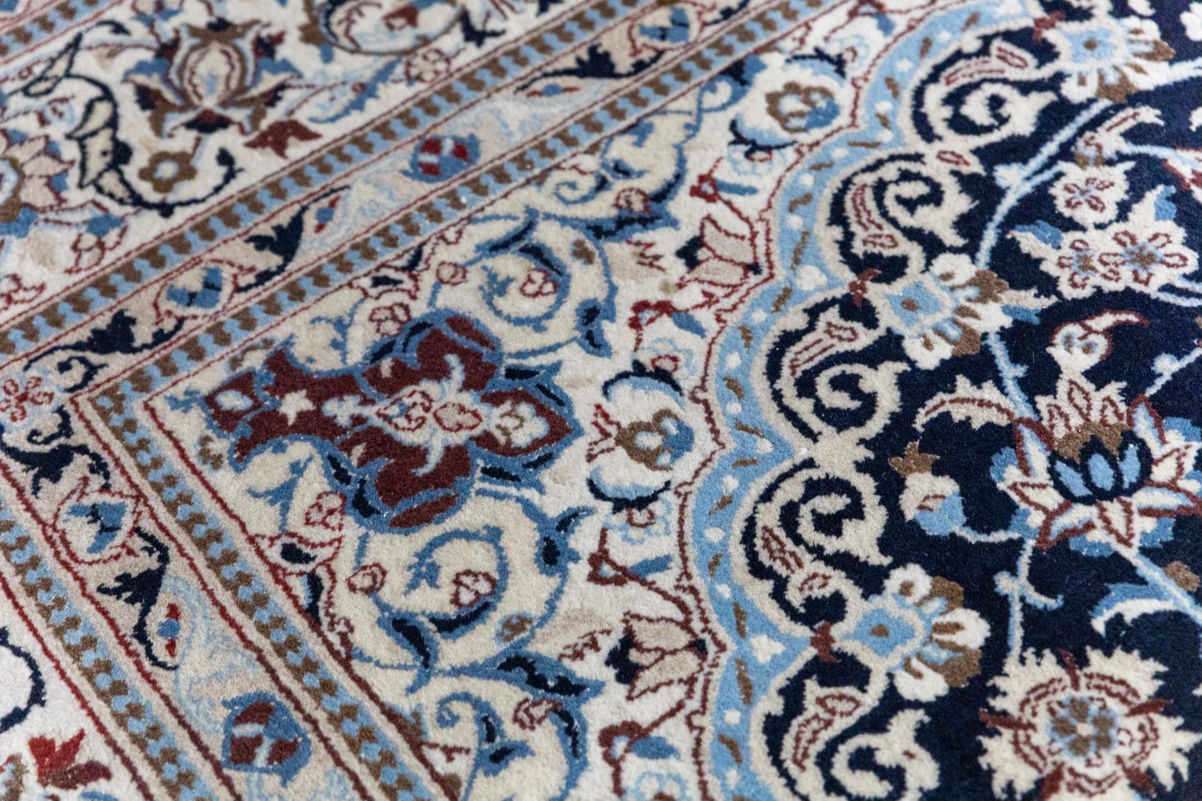Perserteppich Nain 349x246 cm Wolle handgeknüpft