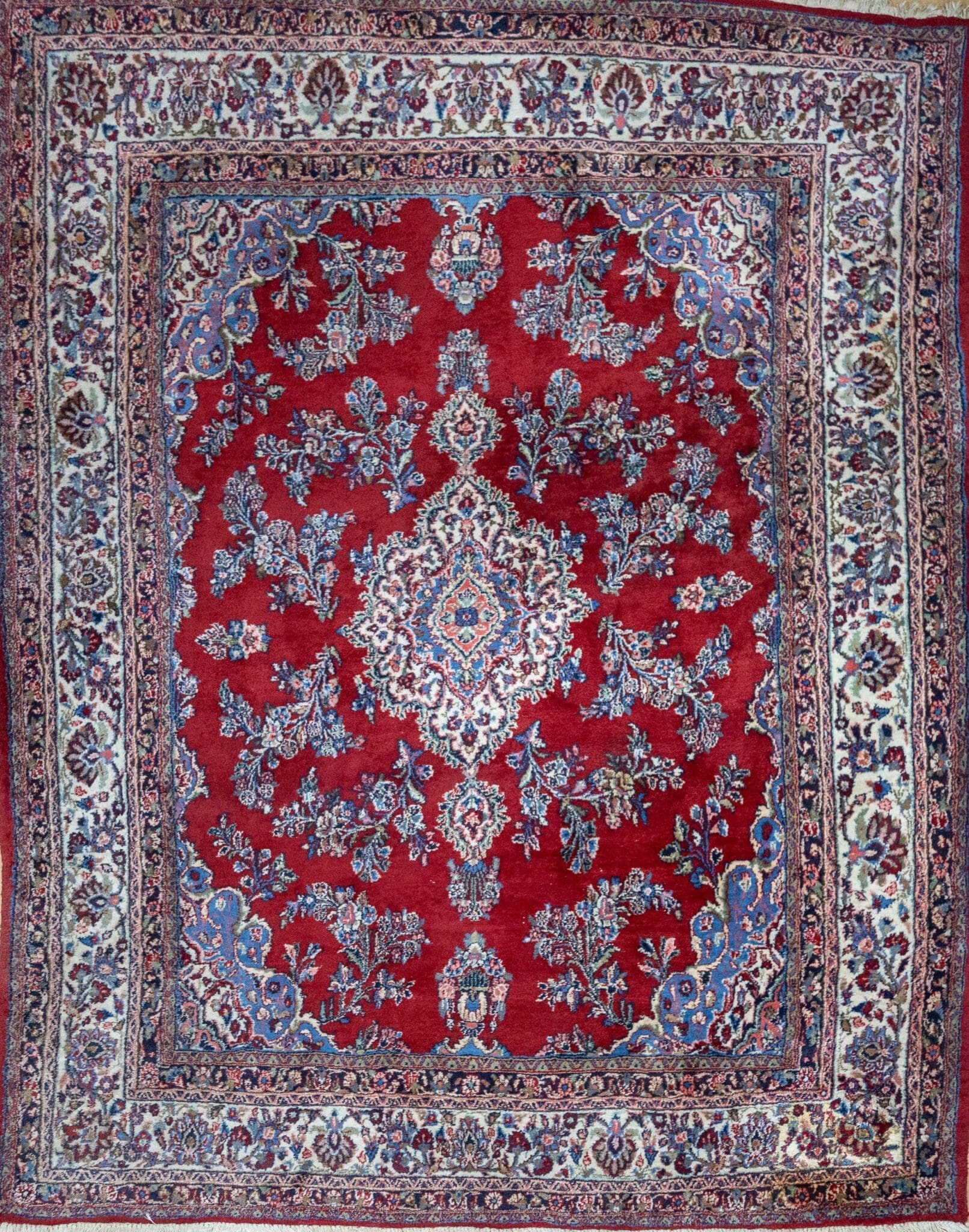 img_9929-3-scaled Perserteppich Sarough 325x244cm Wolle handgeknüpft (Verkauft)