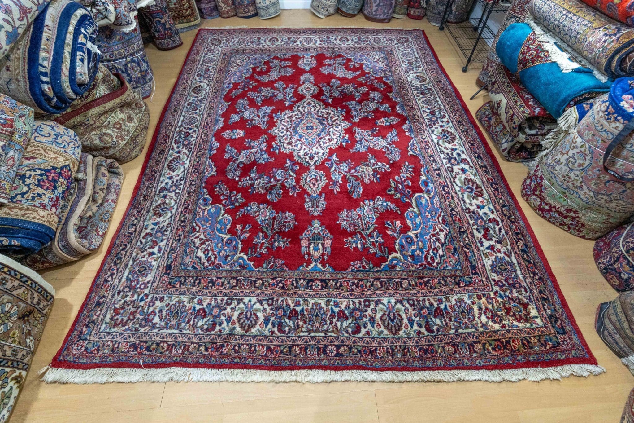 img_9930-3-scaled Perserteppich Sarough 325x244cm Wolle handgeknüpft (Verkauft)