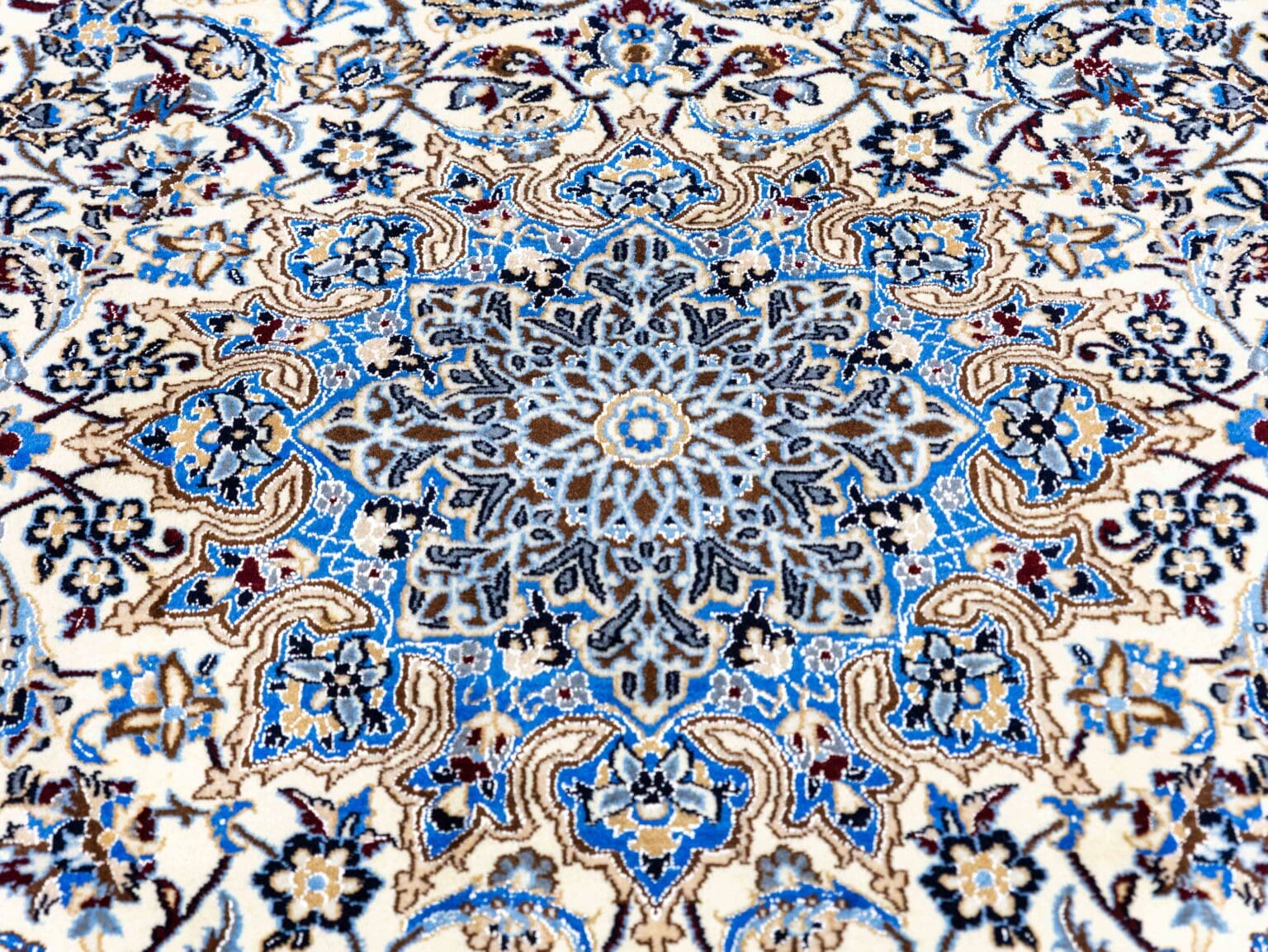 Perserteppich Nain 308 x 198 cm Wolle handgeknüpft (Verkauft)