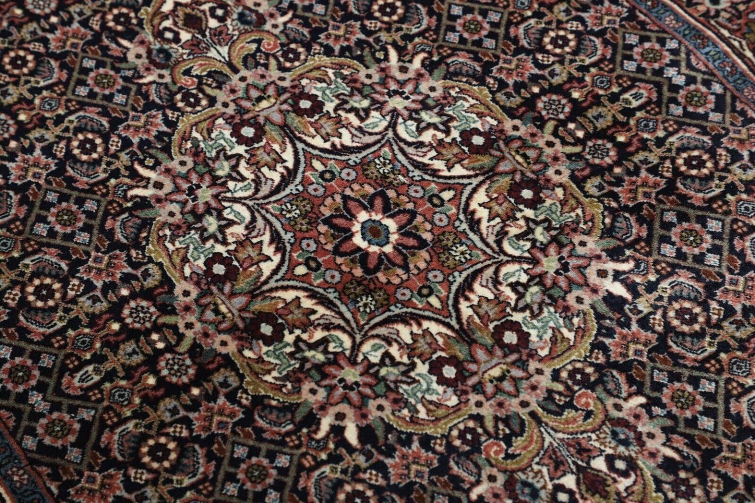 Orientteppich Bidjar 184 x 122 cm Wolle handgeknüpft