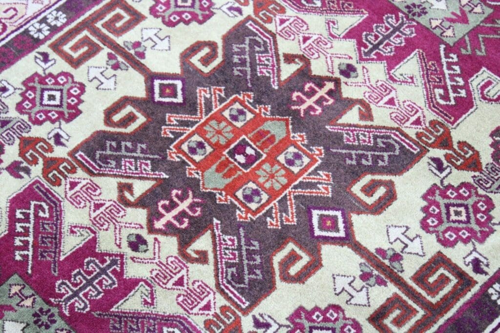 original-russischer-kazak-teppich-145x110-cm-top-zustand-handgeknupft-1-4 Orientteppich Kazak 184 x 122 cm Wolle handgeknüpft