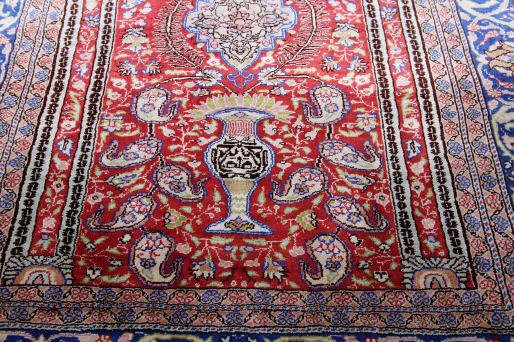 Orientteppich Hereke 184 x 122 cm Seide handgeknüpft