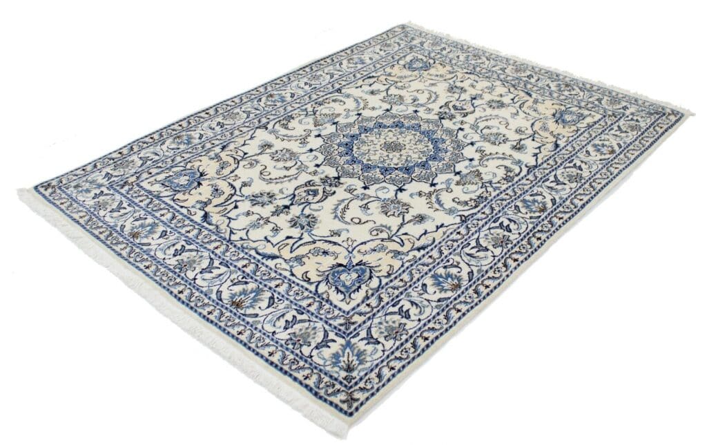 Perserteppich Nain 204 x 145 cm Wolle handgeknüpft