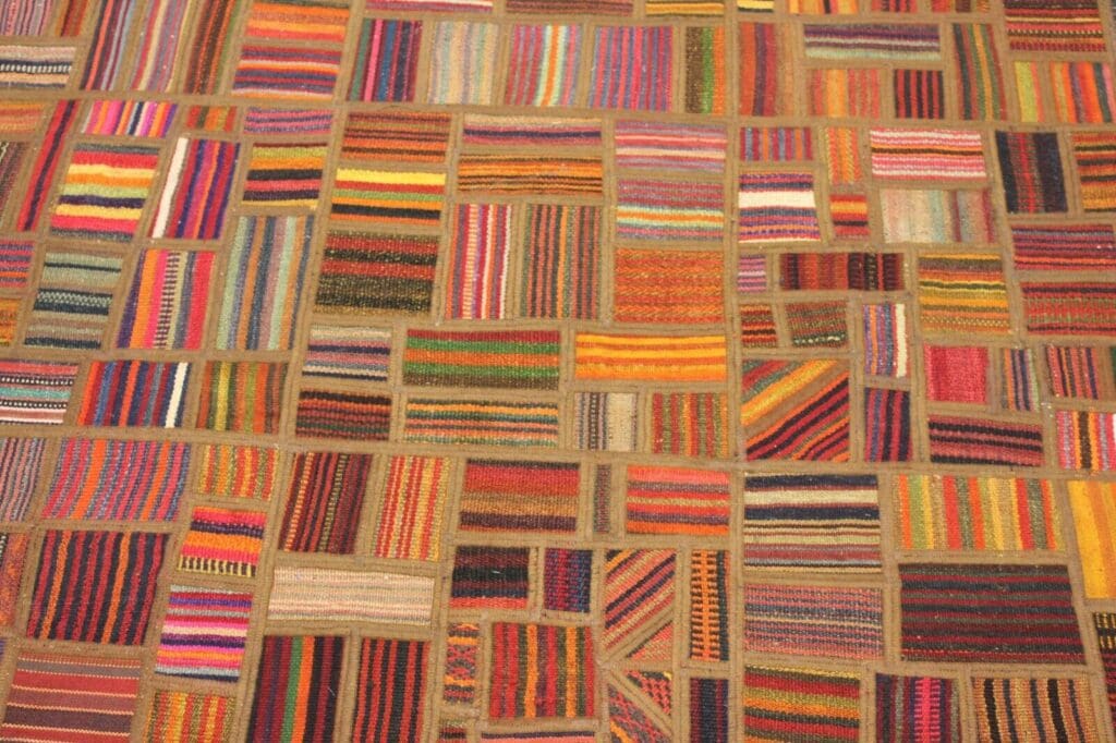 Orientteppich 233 x 160 cm Wolle handgewebt