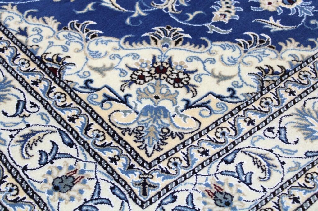 Perserteppich Nain 237 x 170 cm Wolle handgeknupft