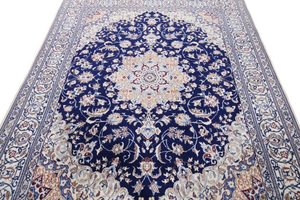 Perserteppich Nain 245 x 195 cm Wolle handgeknüpft