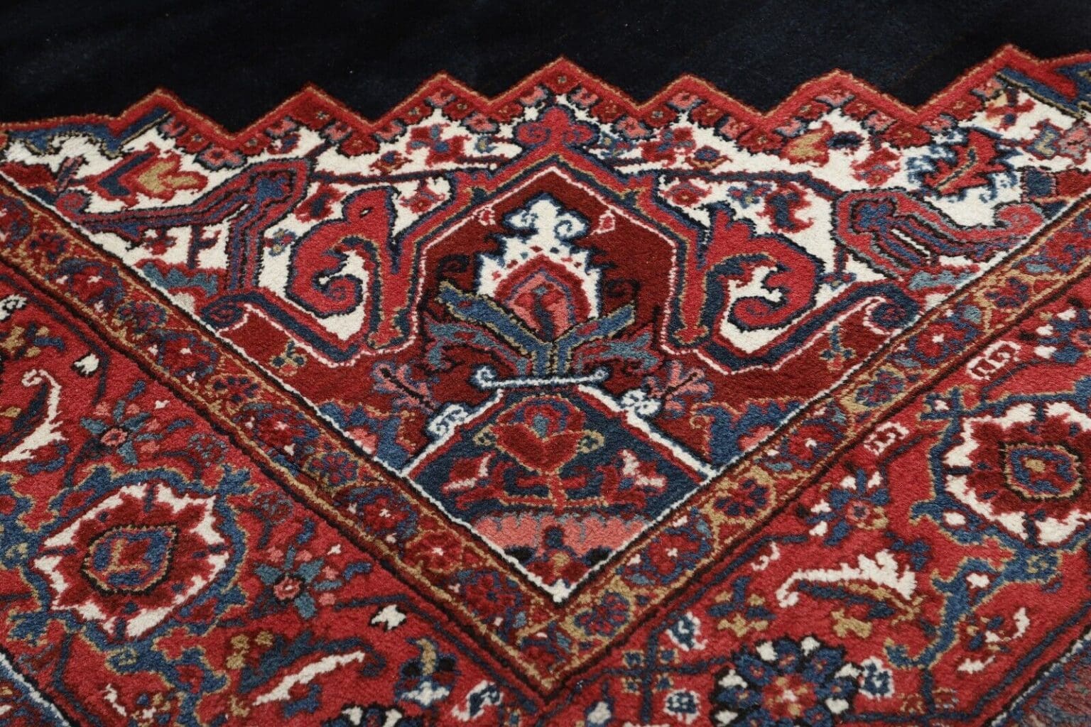 Perserteppich Heriz 330 x 267 cm Wolle handgeknüpft