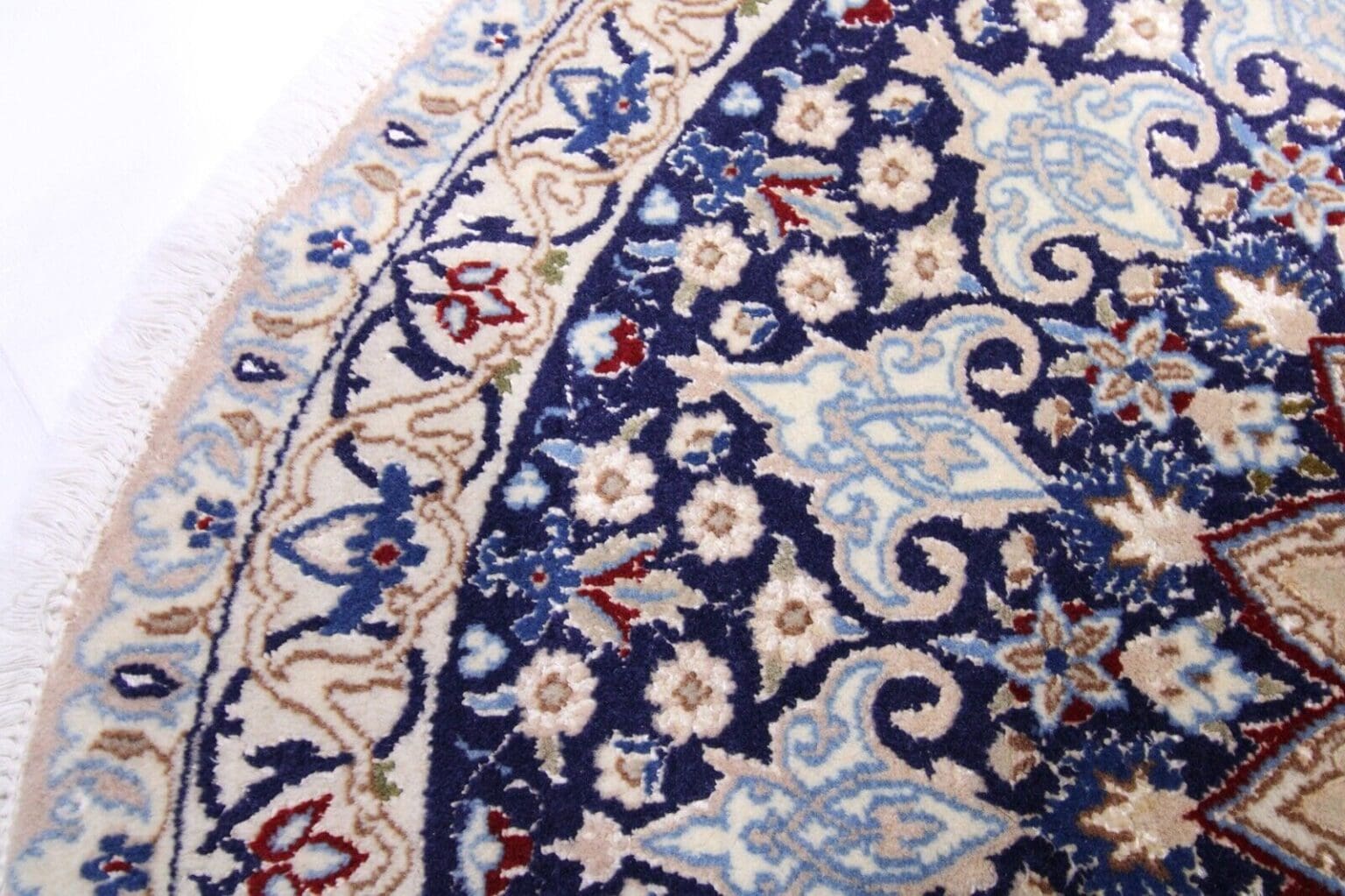 perserteppich-nain-9la-105x105-cm-seide-handgeknupft-100-handarbeit-3 Perserteppich Nain 9La 105 x 105 cm Seide handgeknüpft