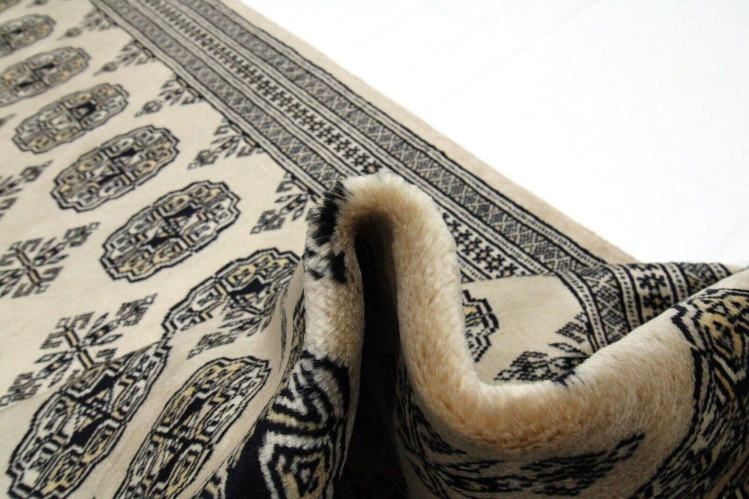 Orientteppich Pakistan 304x79 cm Wolle handgeknüpft