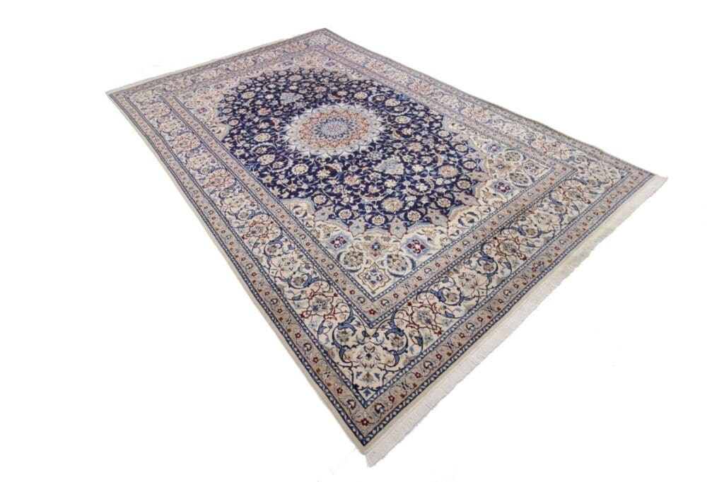 Perserteppich Nain 320 x 202 cm Seide handgeknüpft