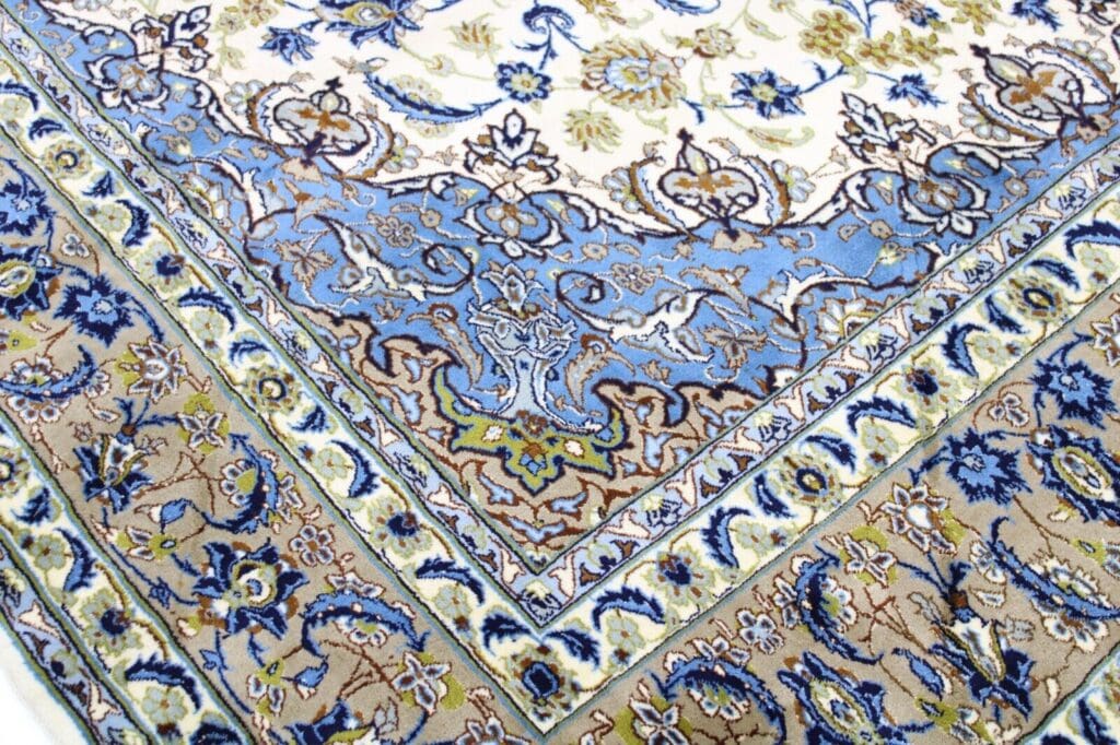 Perserteppich Isfahan 433 x 252 cm Wolle handgeknüpft