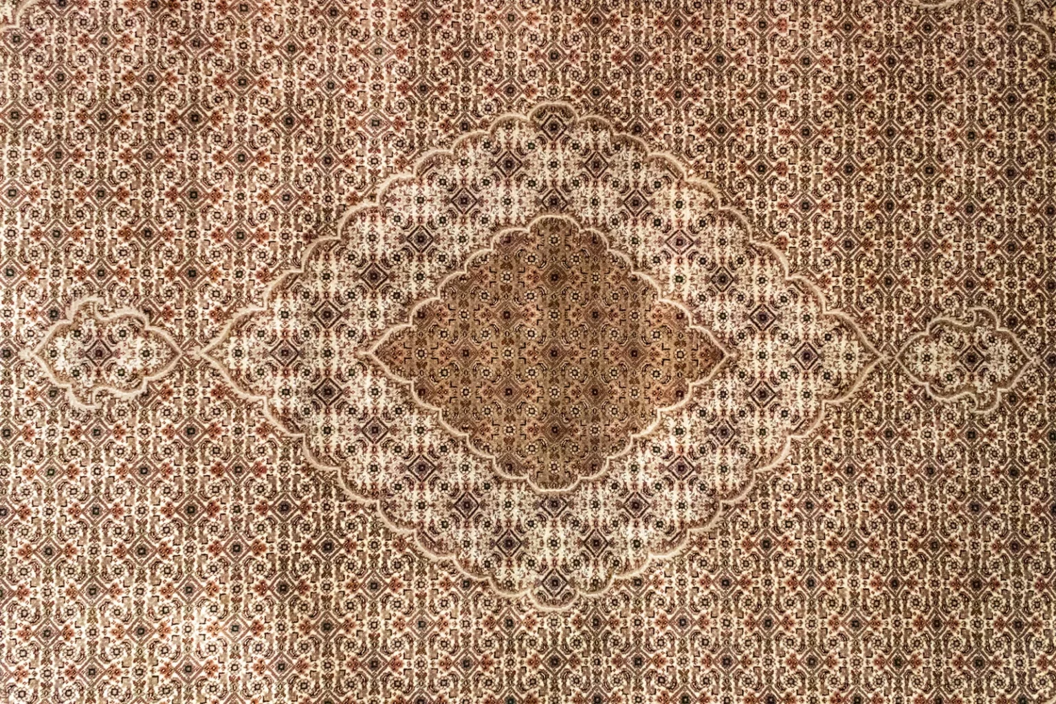 Orientteppich Täbris 296 x 205 cm Wolle handgeknüpft