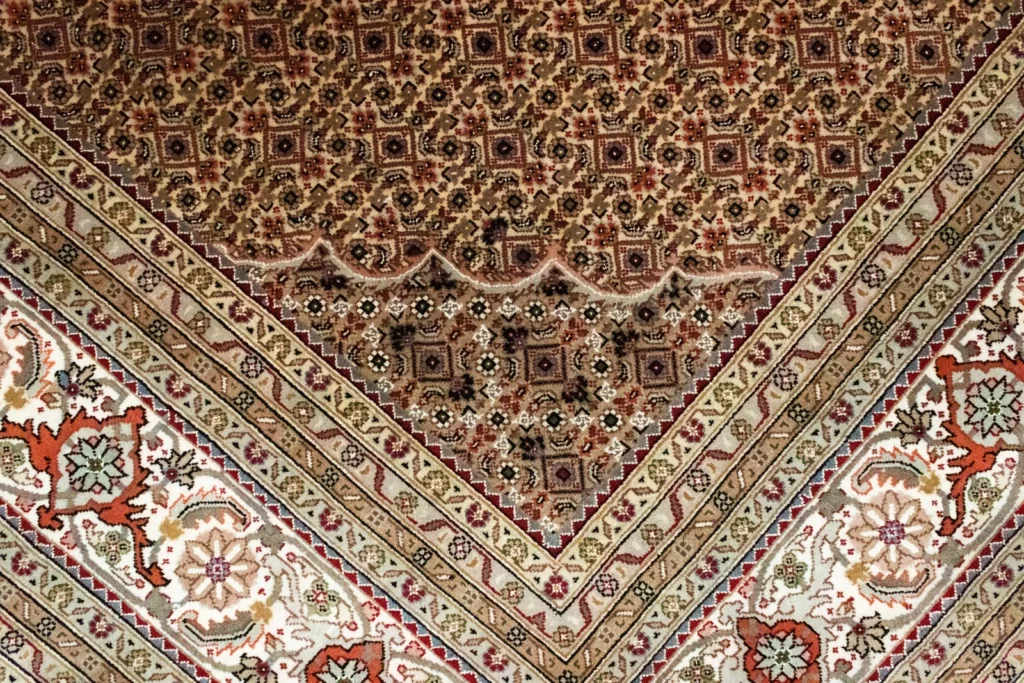 Orientteppich Täbris 306 x 249 cm Wolle-Seide handgeknüpft