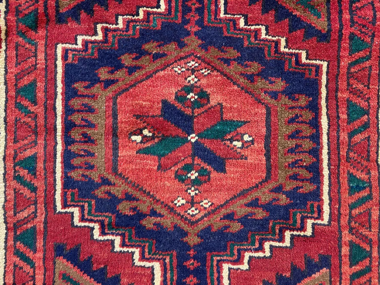 Perserteppich Meshkin 323 x 101 cm Schafwolle handgeknüpft