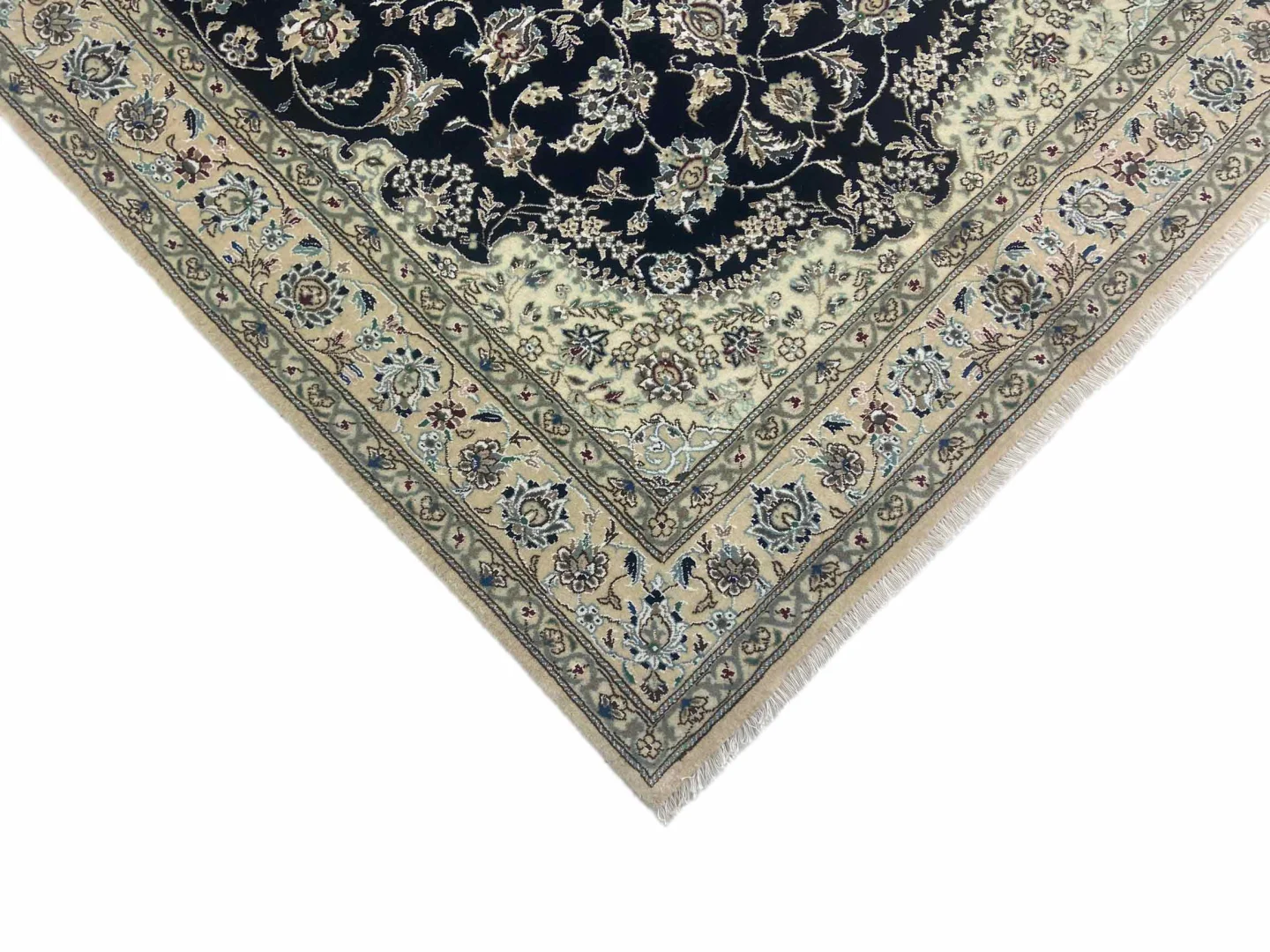 Perserteppich Nain 253 x 156 cm Wolle handgeknüpft