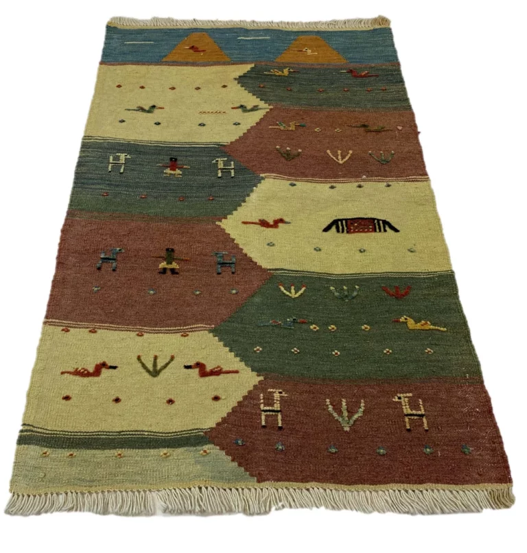 handgewebter-kelim-117-x-75-cm-aus-fars-vielseitig-als-wandbehang-1 Perserteppich Fars 117 x 75 cm Wolle handgewebt