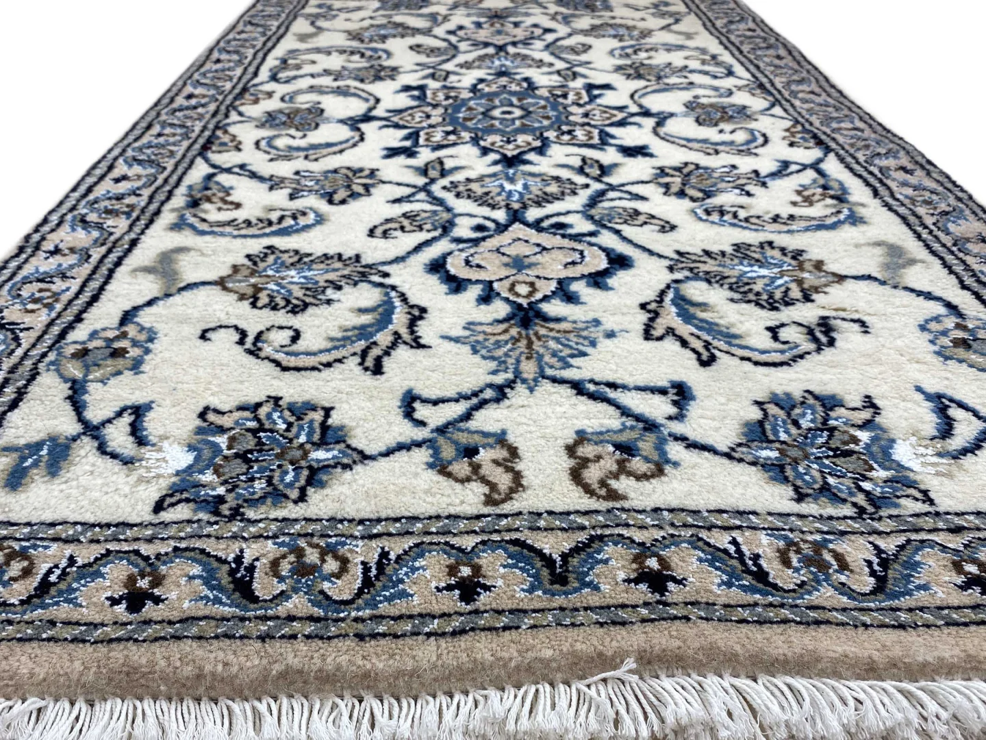 Perserteppich Nain 136 x 75 cm Wolle handgeknüpft