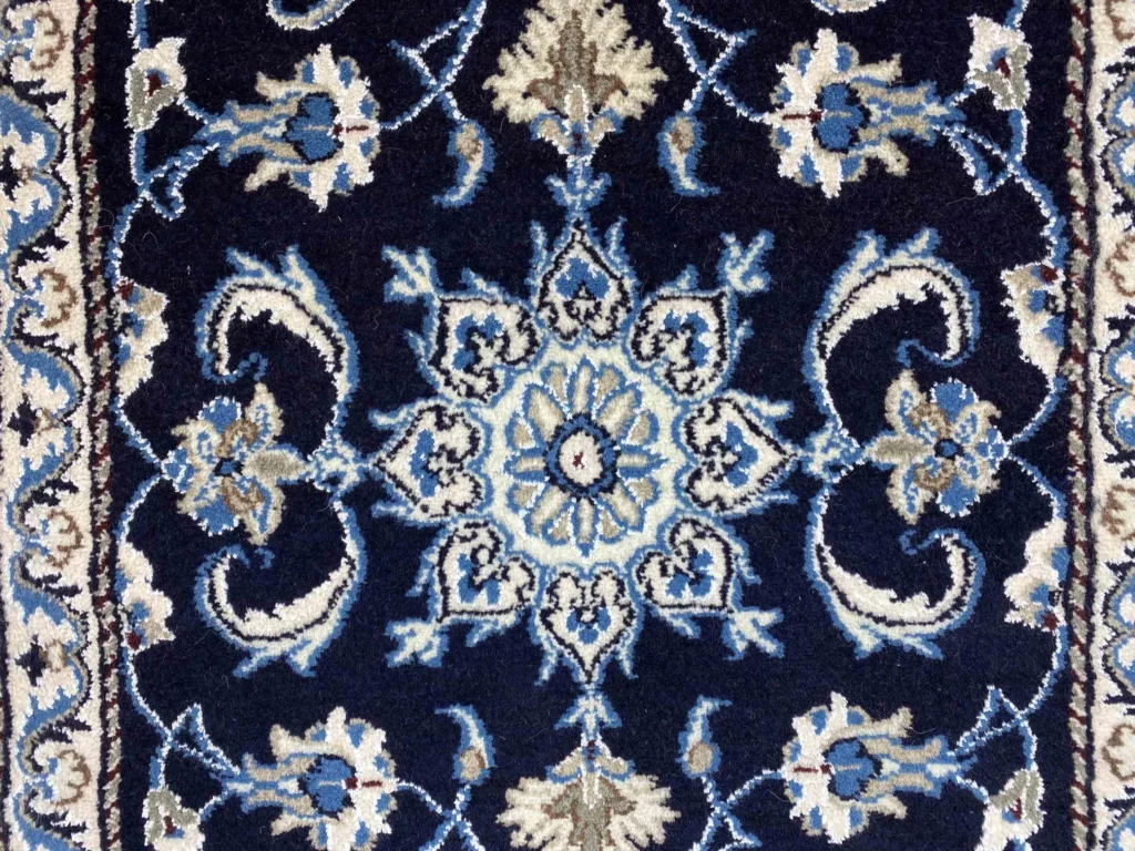 Perserteppich Nain 137 x 70 cm Wolle handgeknüpft