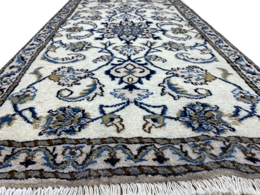 Perserteppich Nain 138 x 70 cm Wolle und Seide handgeknüpft