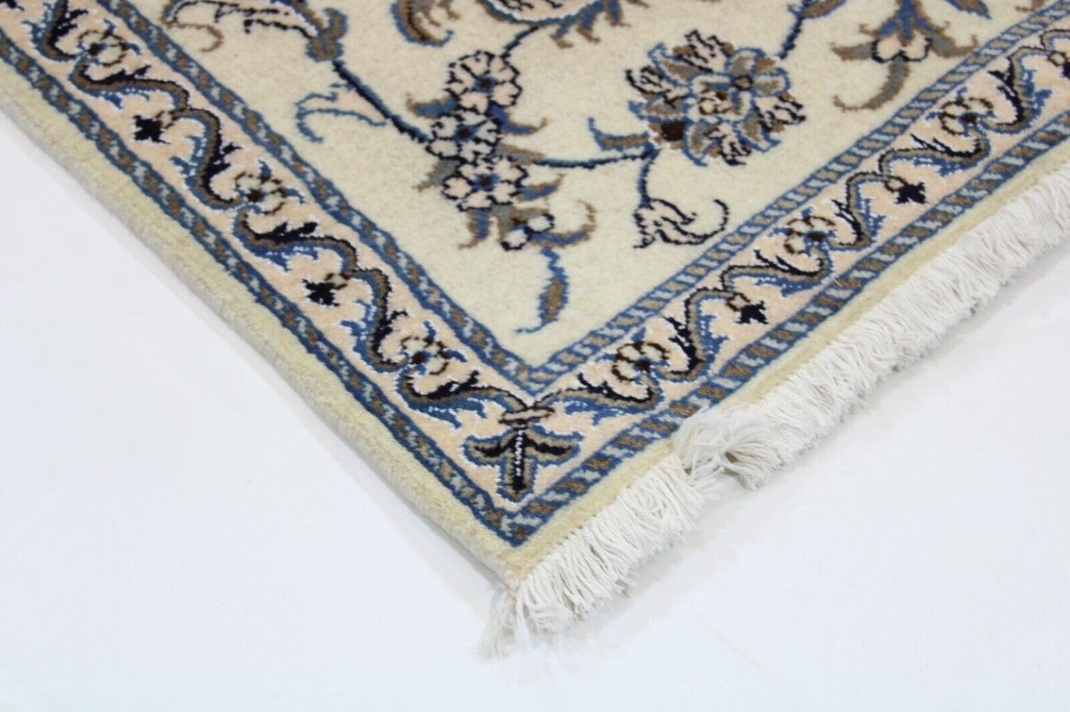Perserteppich Nain 137 x 88 cm Wolle handgeknüpft