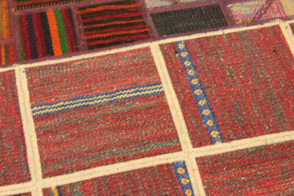 Orientteppich 197 x 138 cm Wolle handgewebt