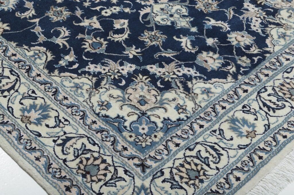 Perserteppich Nain Kaschmir 244 x 166 cm Wolle handgeknüpft