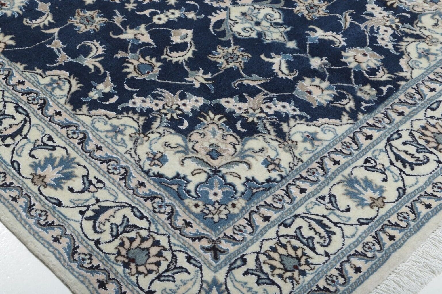 Perserteppich Nain Kaschmir 244 x 166 cm Wolle handgeknüpft