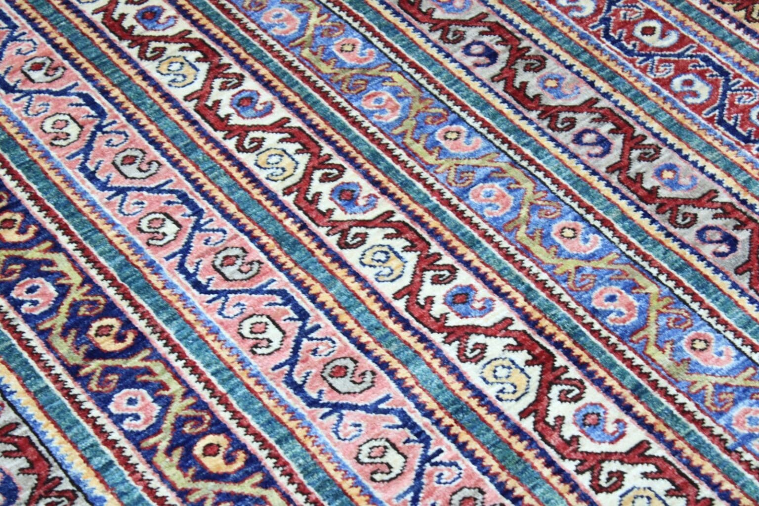 Orientteppich Pakistan 240 x 171 cm Wolle handgeknüpft