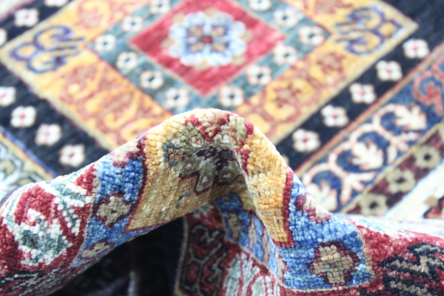 Orientteppich Pakistan 236 x 178 cm Wolle handgeknüpft