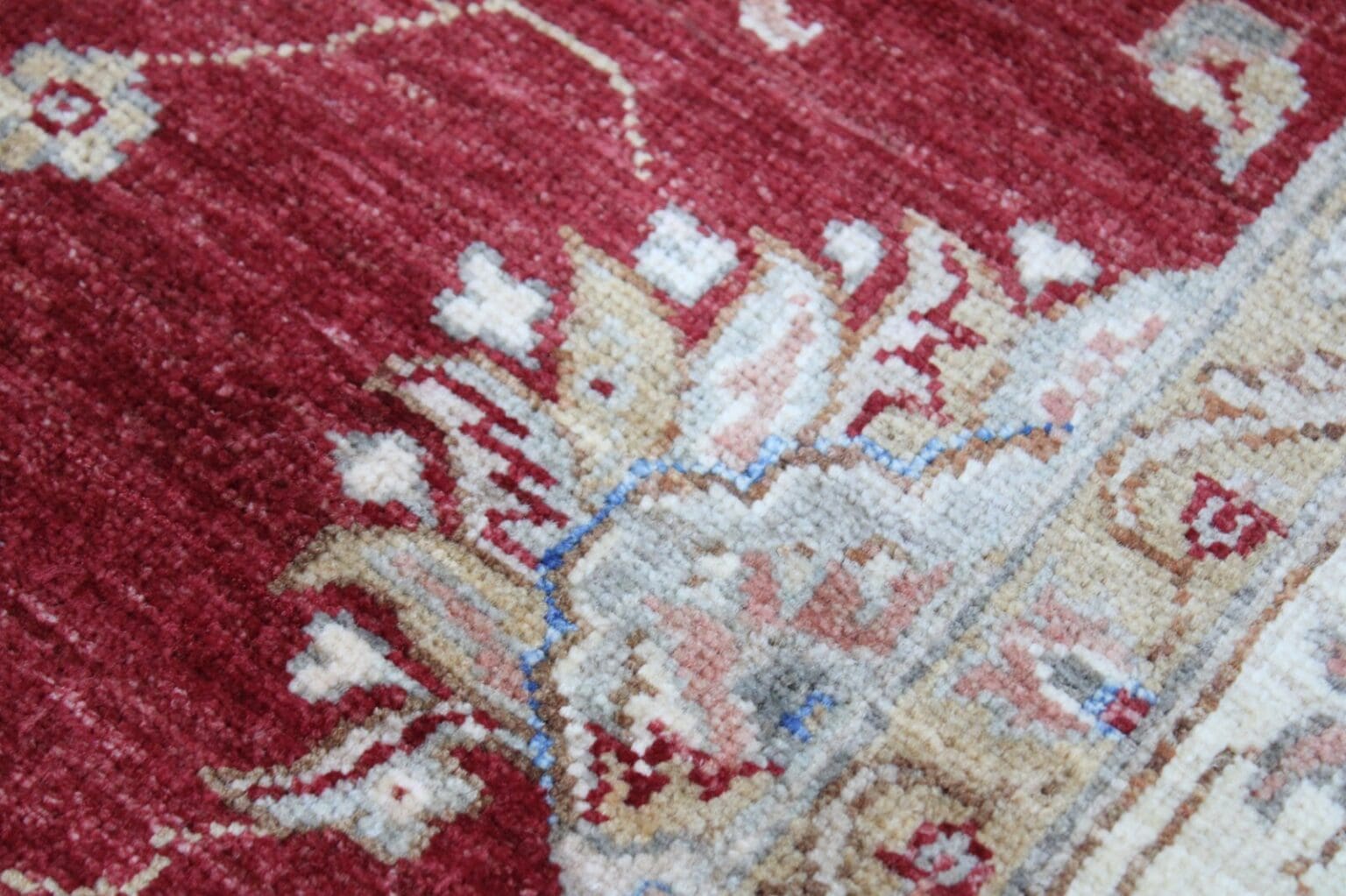 Orientteppich Pakistan 258 x 182 cm Wolle handgeknüpft