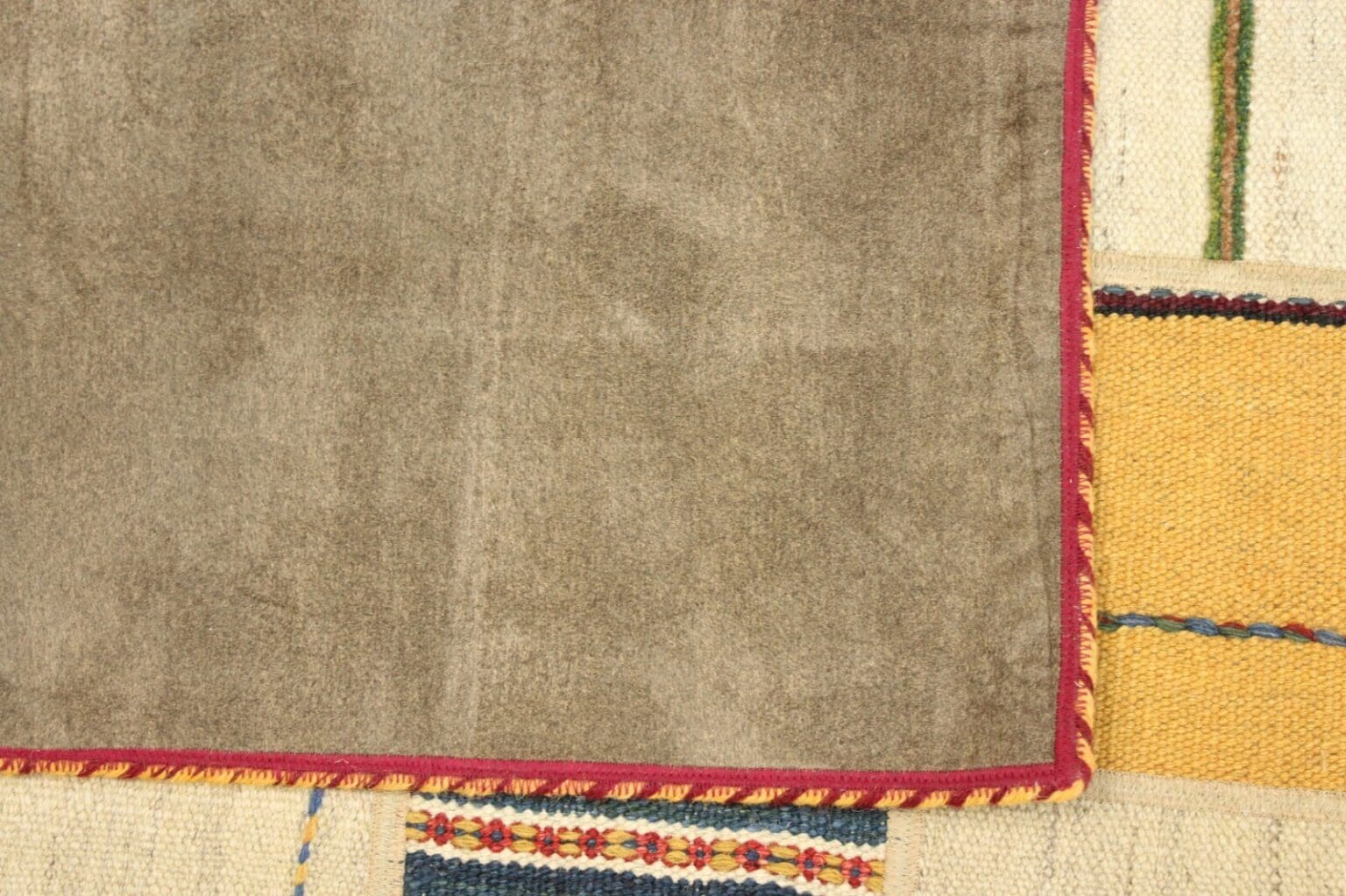 Orientteppich 202 x 141 cm handgewebt