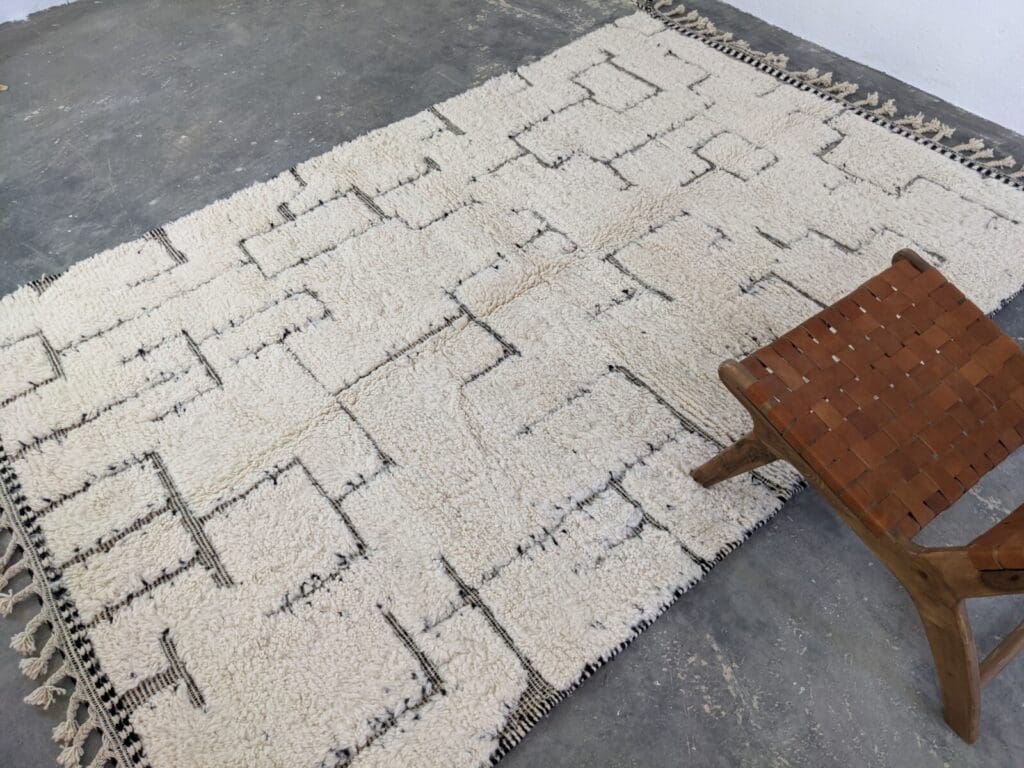 Orientteppich Beni Ourain 305 x 210 cm Wolle handgeknüpft