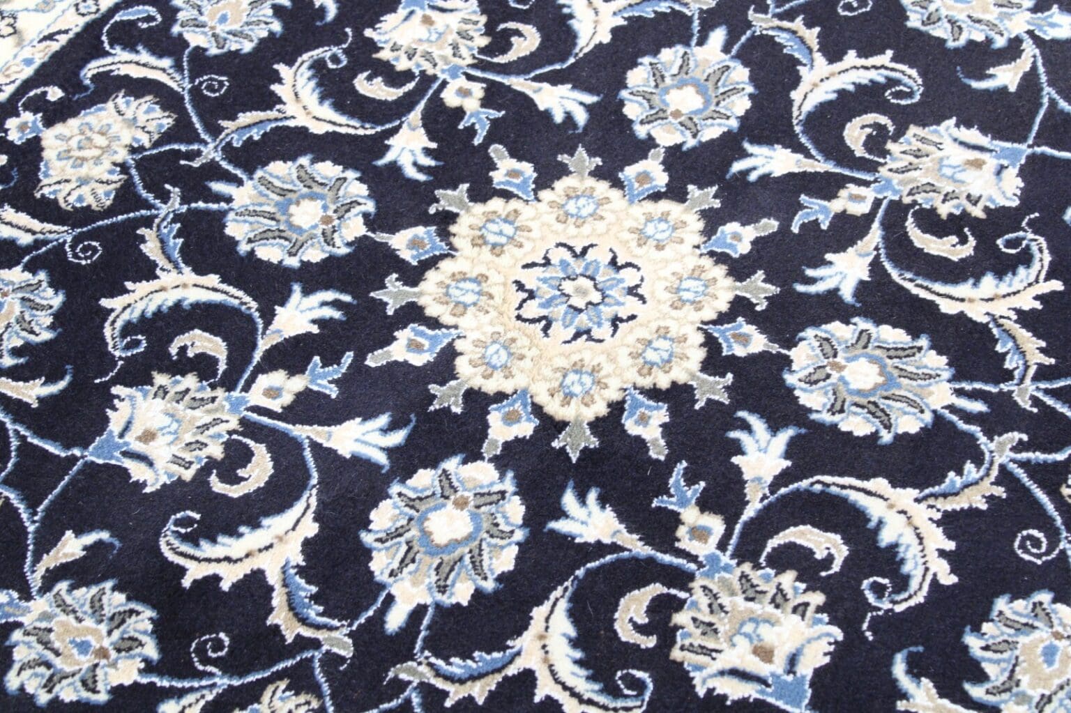 Perserteppich Nain Kaschmir 150 x 150 cm Wolle handgeknüpft