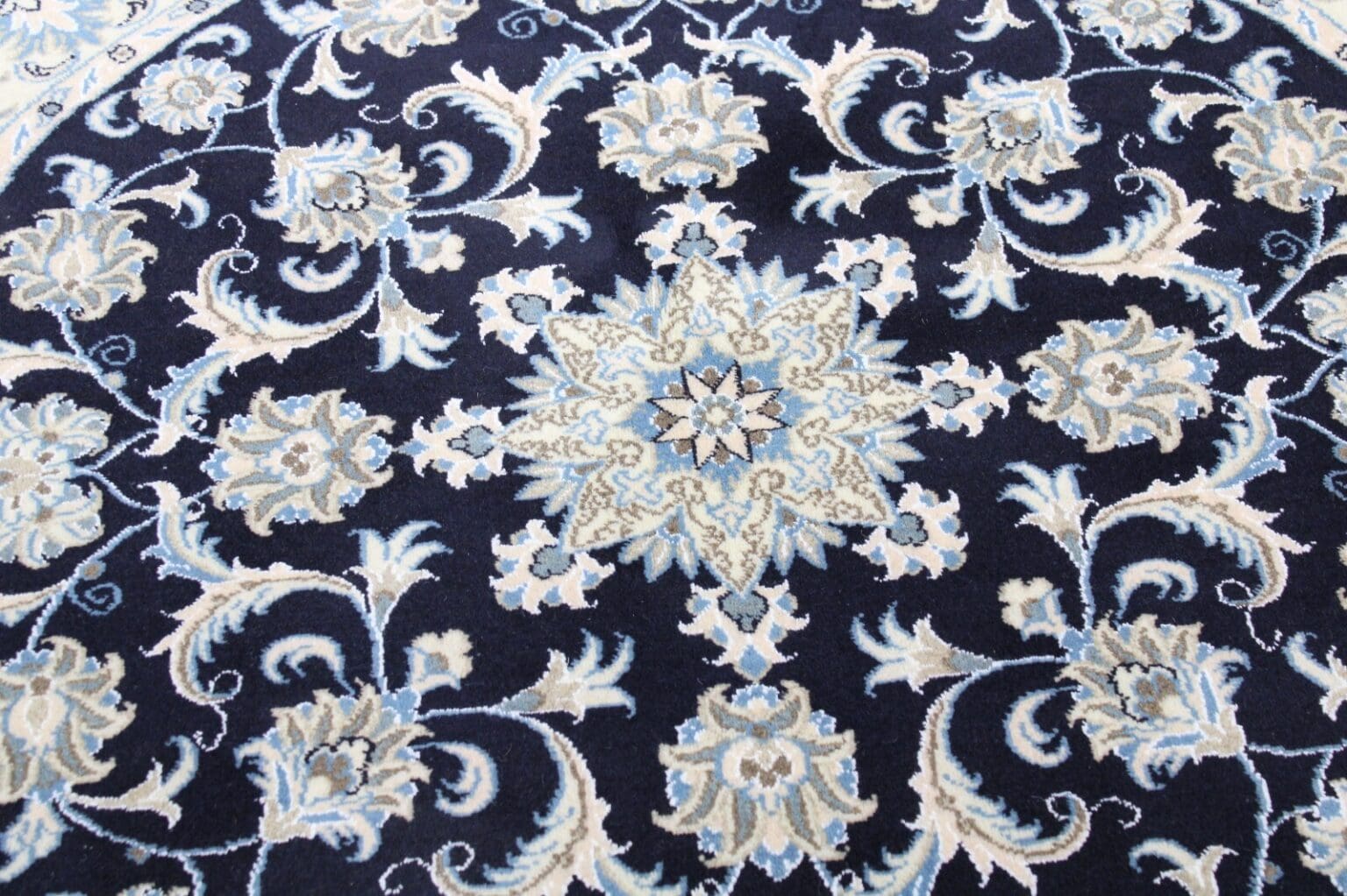 Perserteppich Nain Kaschmir 150x150 cm Wolle handgeknüpft