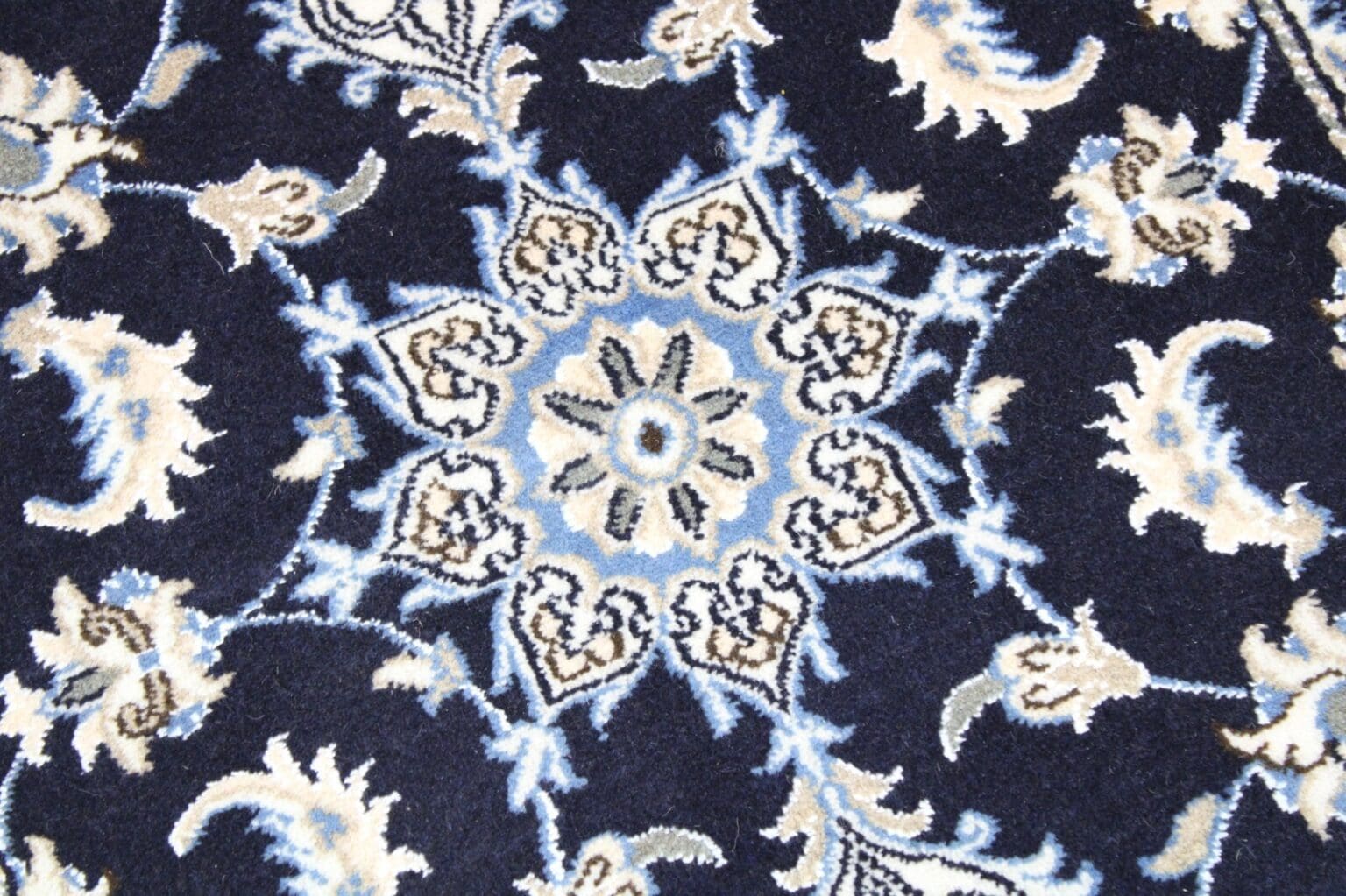 Perserteppich Nain 199 x 78 cm Wolle handgeknüpft