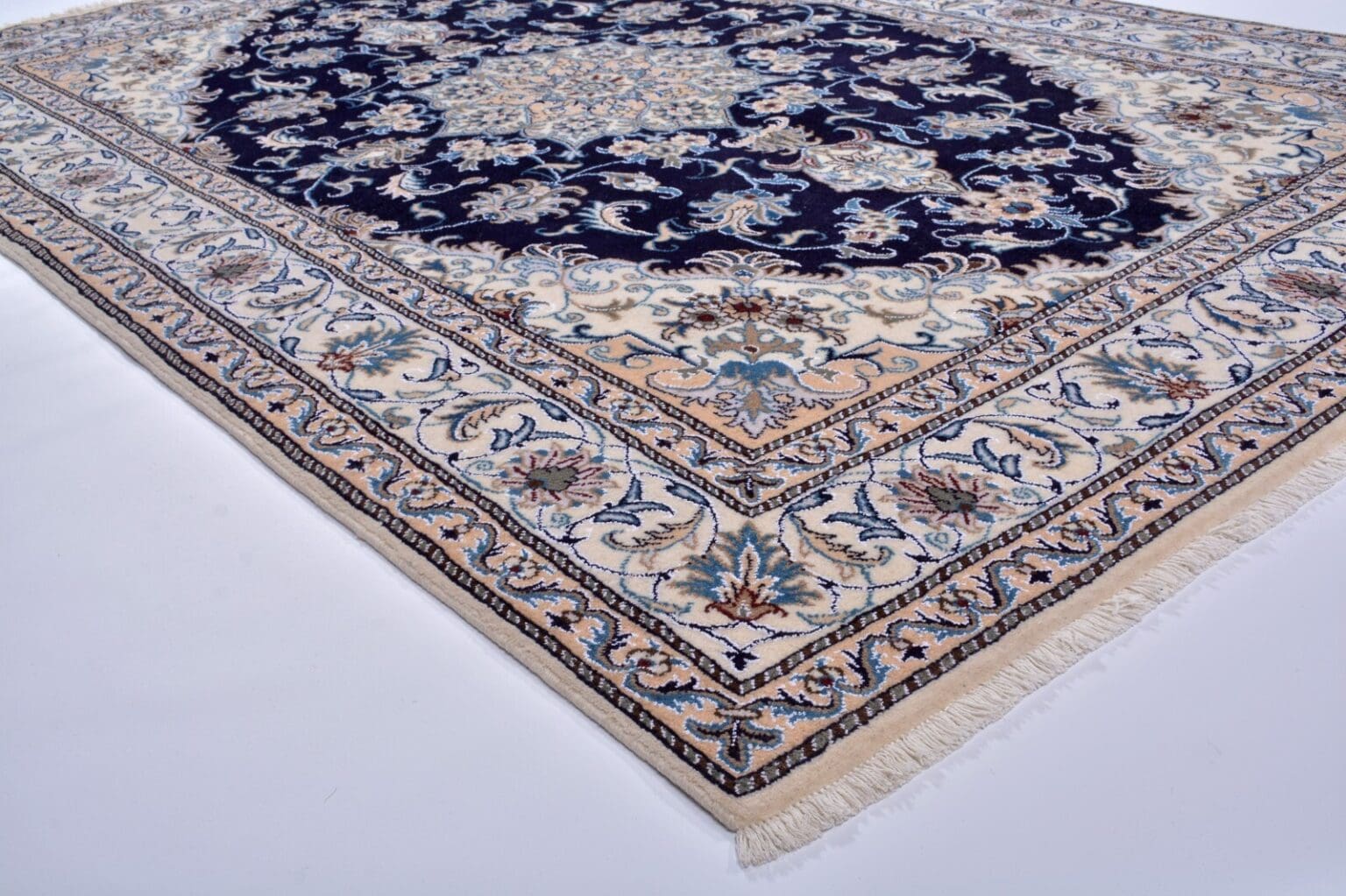 Perserteppich Nain 246 x 163 cm Wolle handgeknüpft