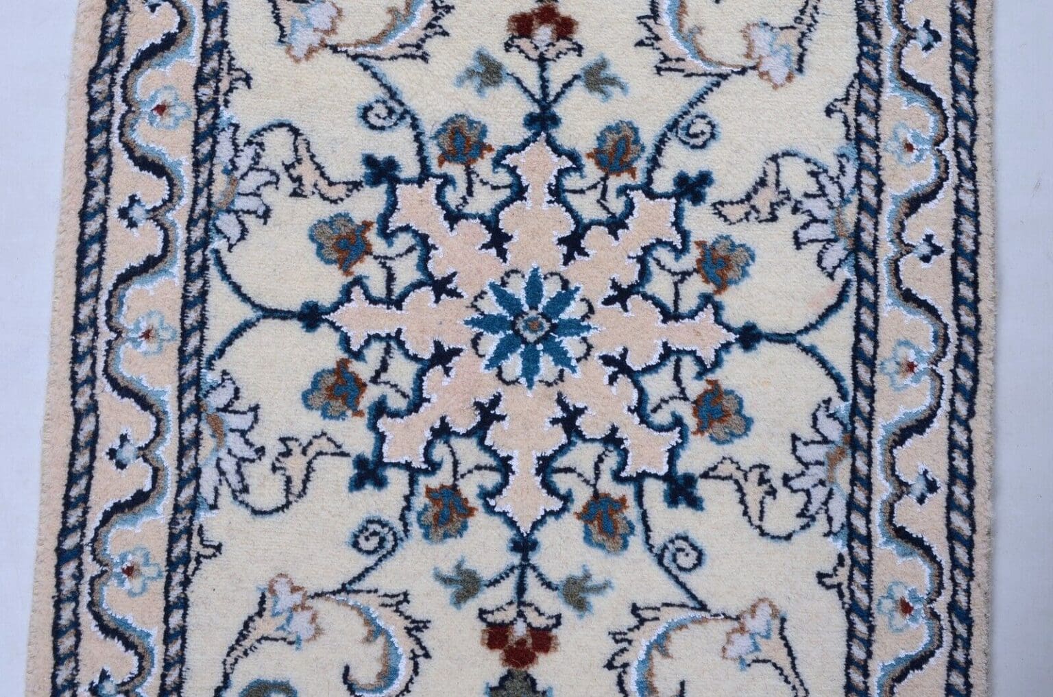 Perserteppich Nain 87 x 57 cm Wolle handgeknüpft