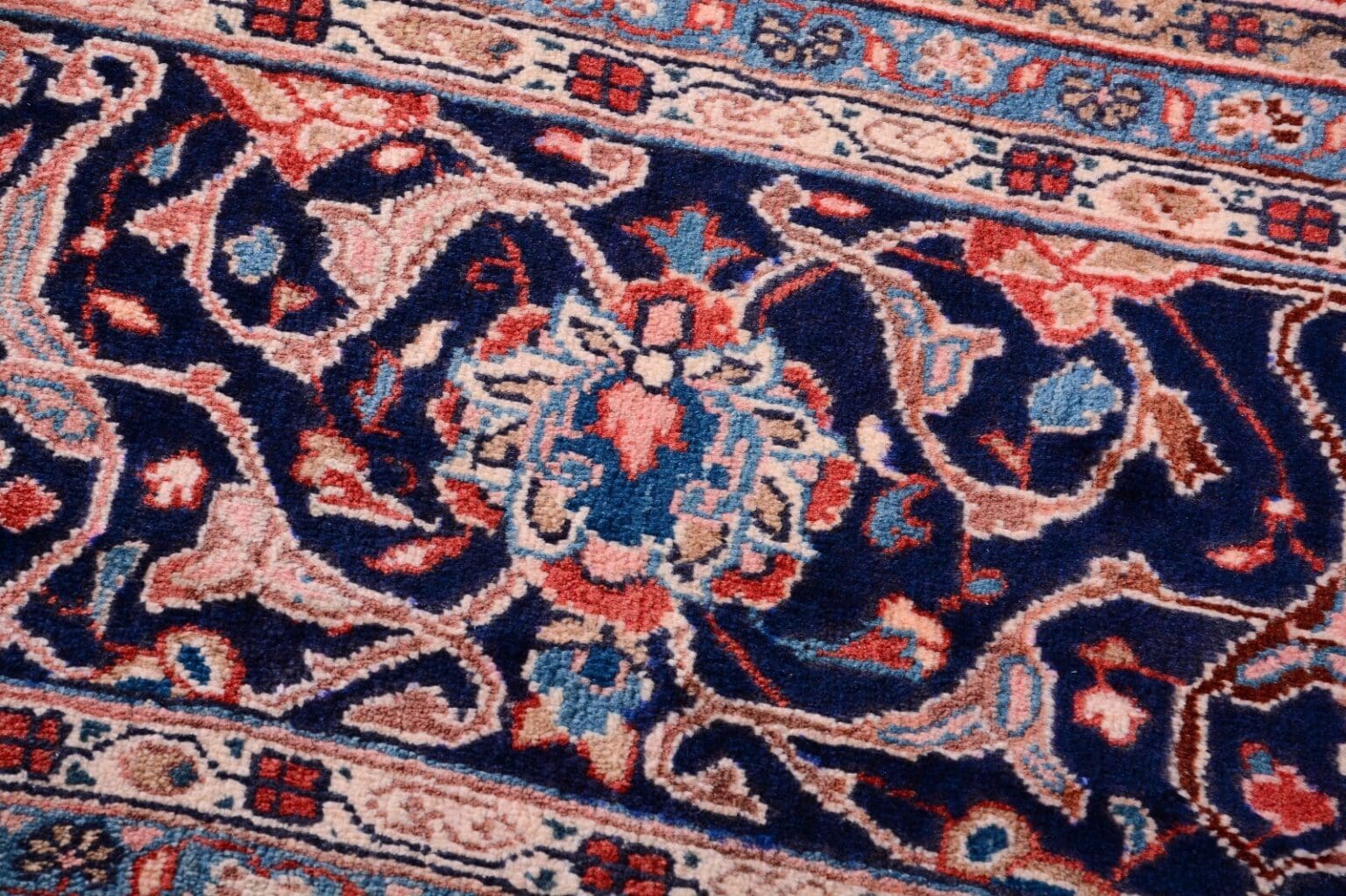 Perserteppich Sarough 377 x 297 cm Wolle handgeknüpft