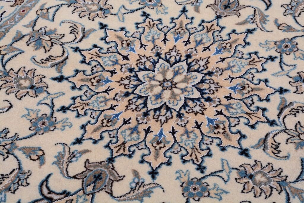 Perserteppich Nain 205 x 120 cm Wolle handgeknüpft