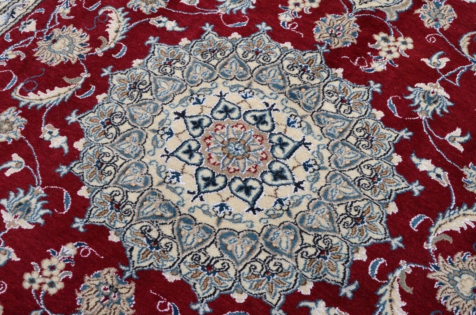 Perserteppich Nain 300 x 198 cm Wolle handgeknüpft