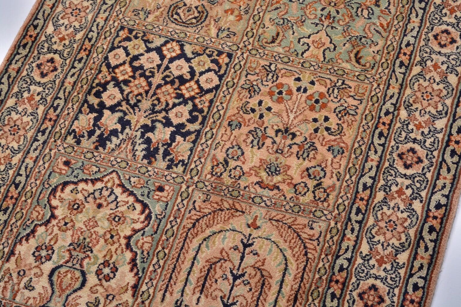 Orientteppich 95x65 cm Seide handgeknüpft