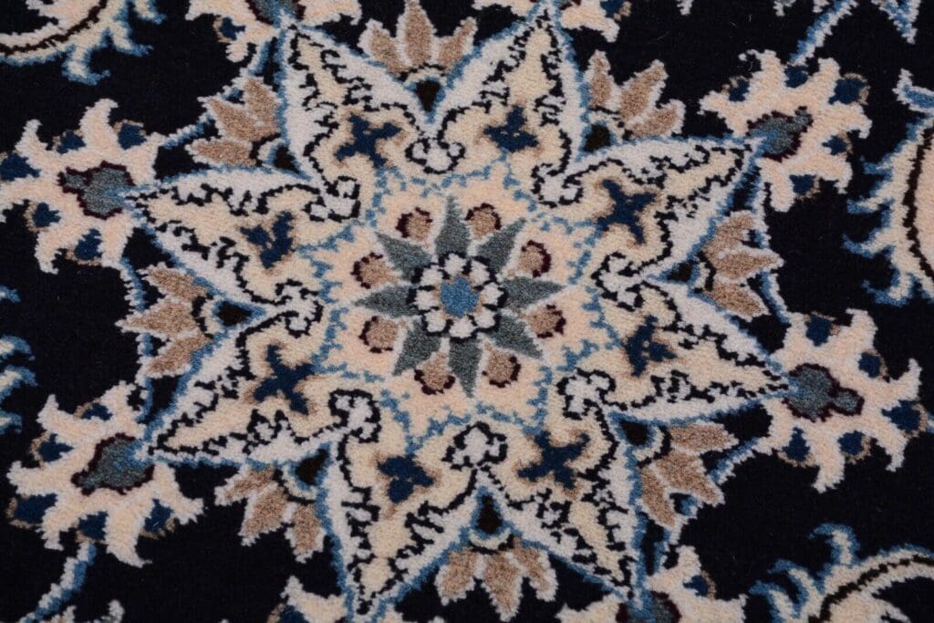 Perserteppich Nain 203 x 78 cm Wolle handgeknüpft
