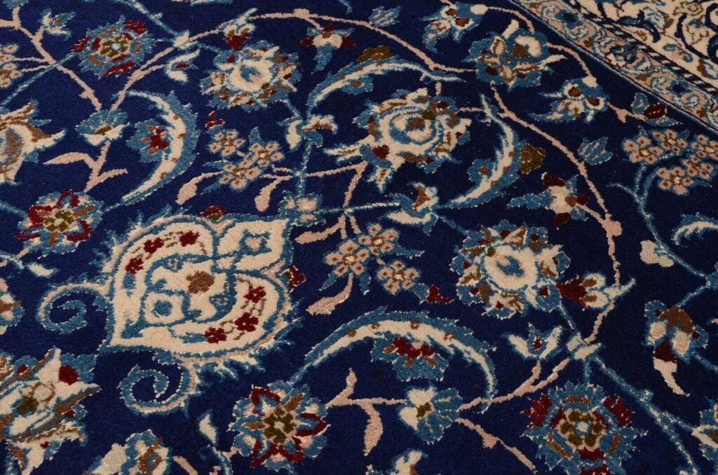 Perserteppich Nain 252 x 158 cm Wolle handgeknüpft