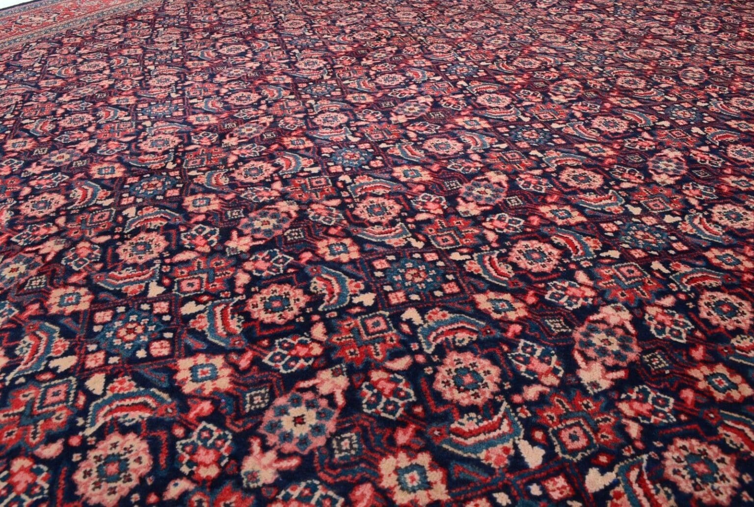 Perserteppich Sarough 402 x 300 cm Wolle handgeknüpft