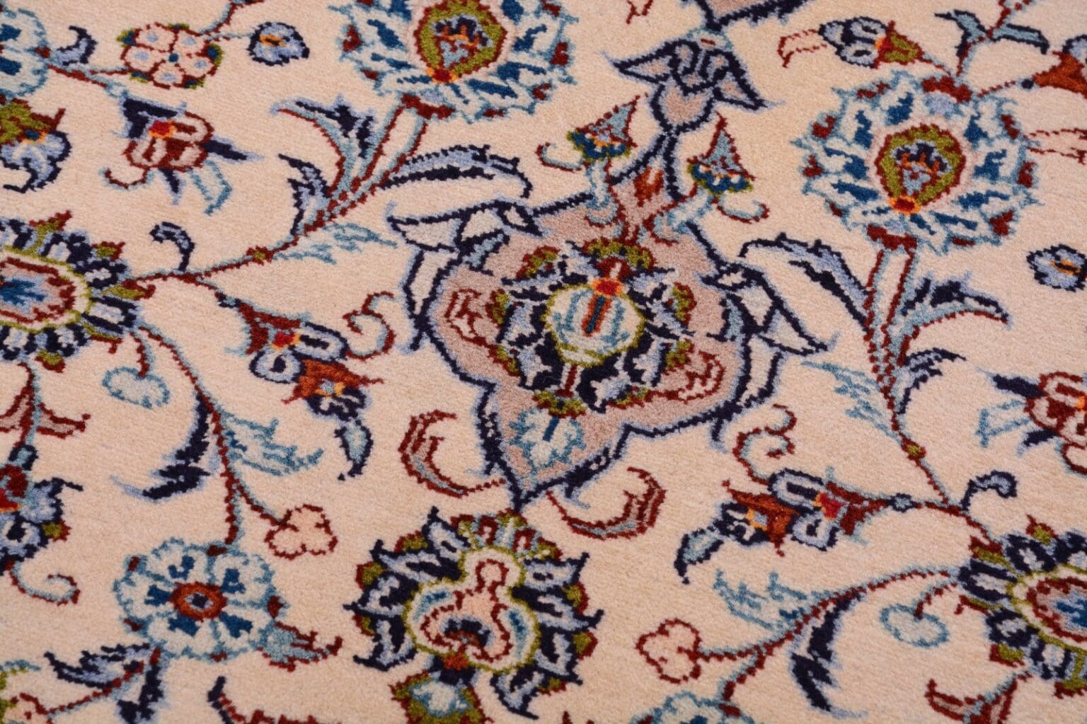 Perserteppich Kashan 376 x 275 cm Wolle handgeknüpft