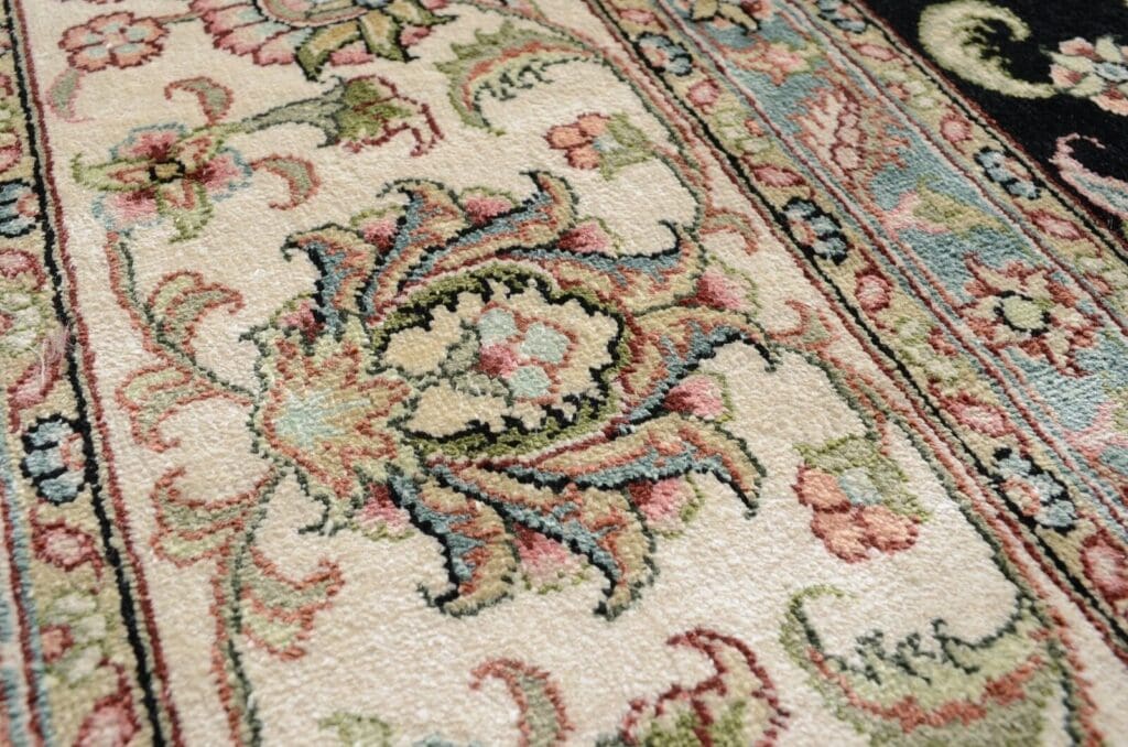 Orientteppich China 244 x 152 cm Seide handgeknüpft