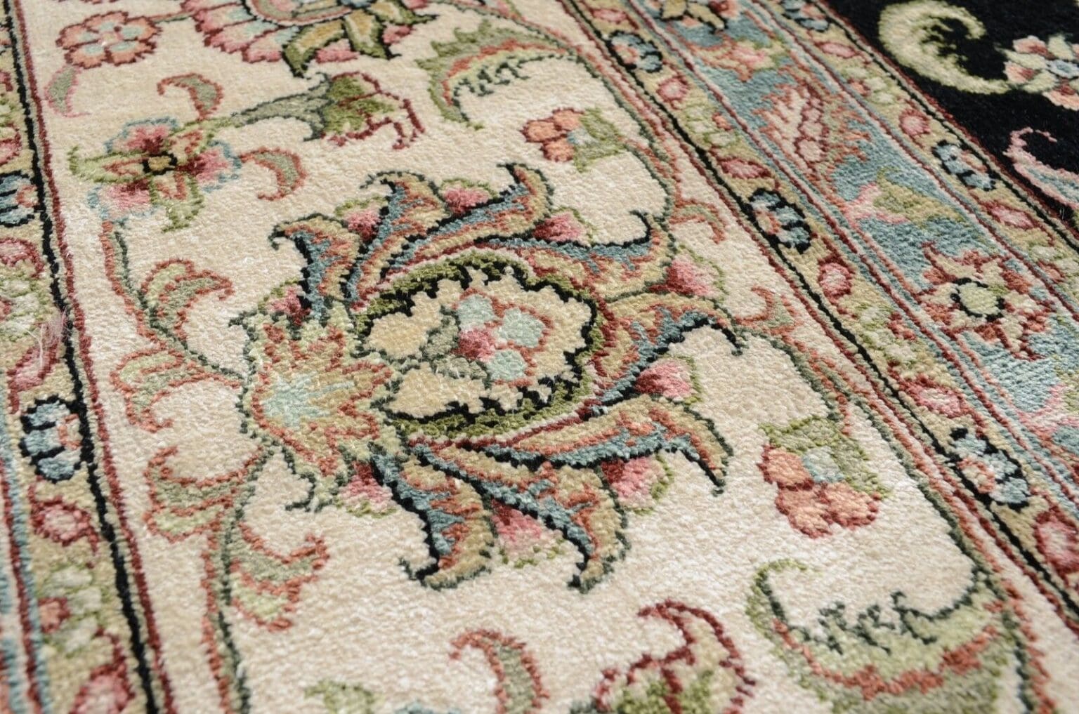 Orientteppich China 244 x 152 cm Seide handgeknüpft