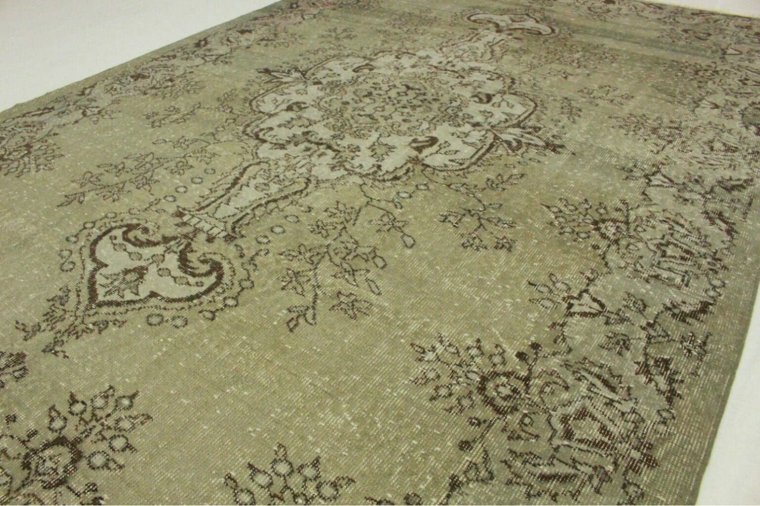 Orientteppich 285 x 191 cm Wolle handgeknüpft