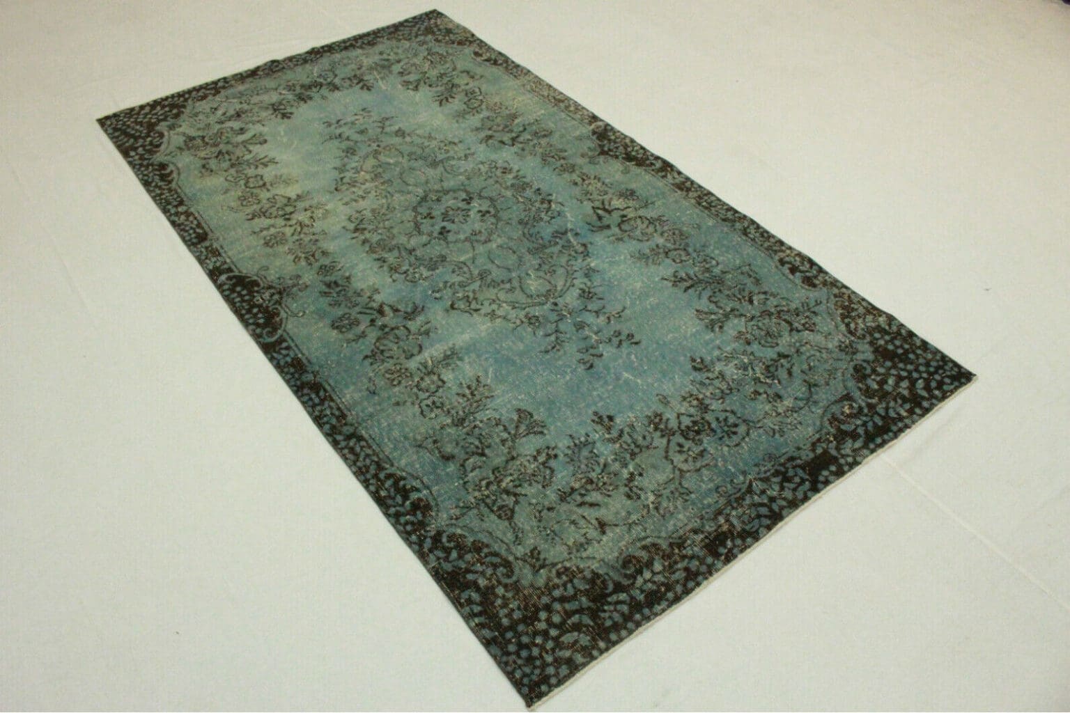 Orientteppich 278 x 151 cm Wolle handgeknüpft